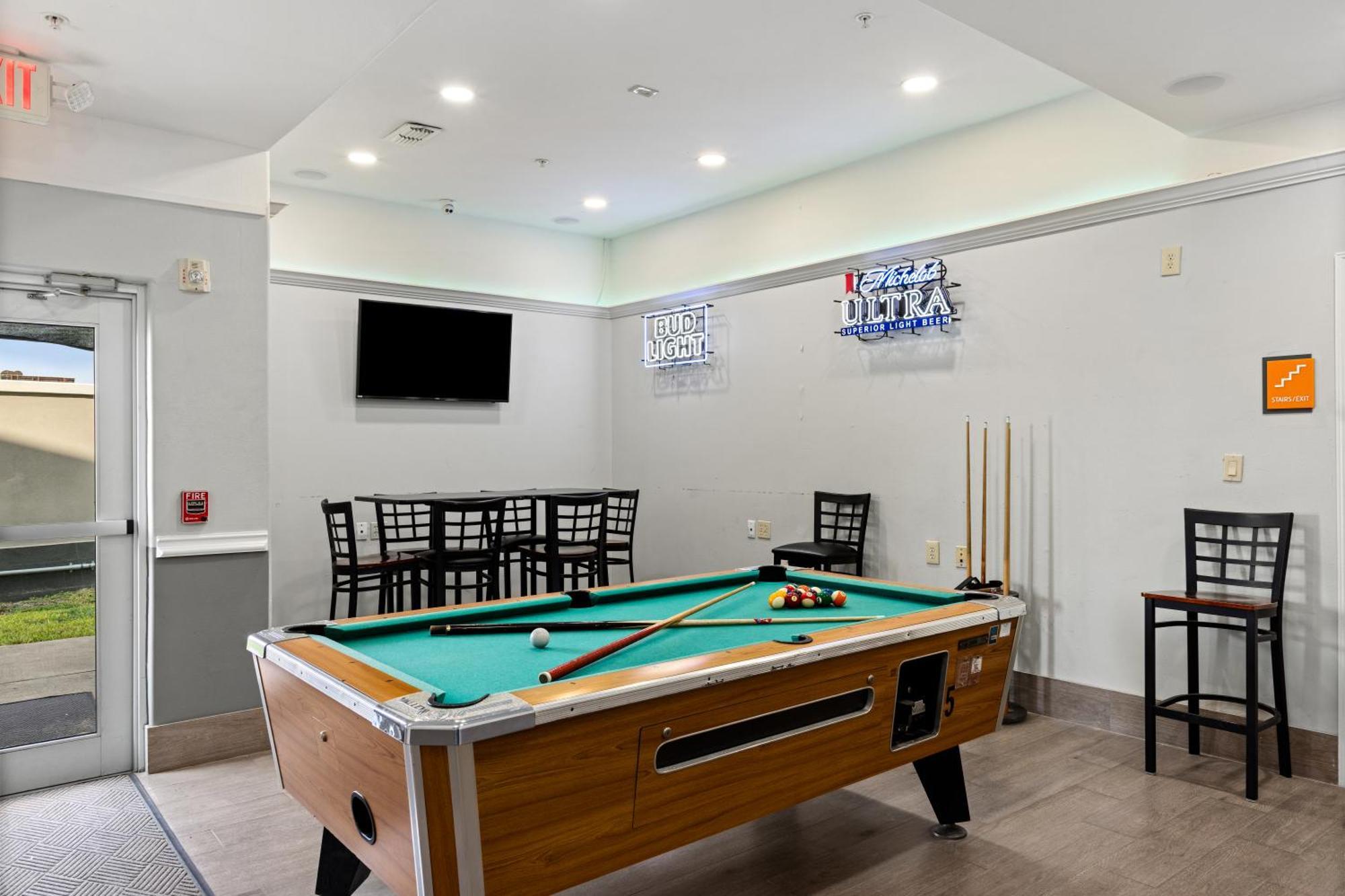 La Quinta Inn Suites By Wyndham Raymondville Harlingen Exterior foto
