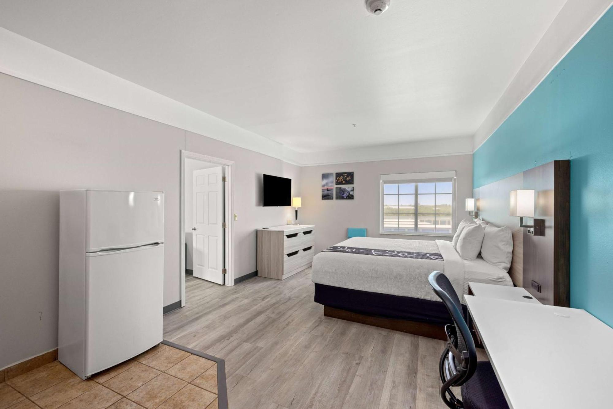 La Quinta Inn Suites By Wyndham Raymondville Harlingen Exterior foto
